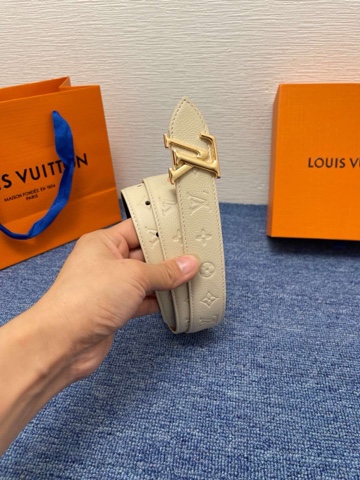 Louis Vuitton belt-835